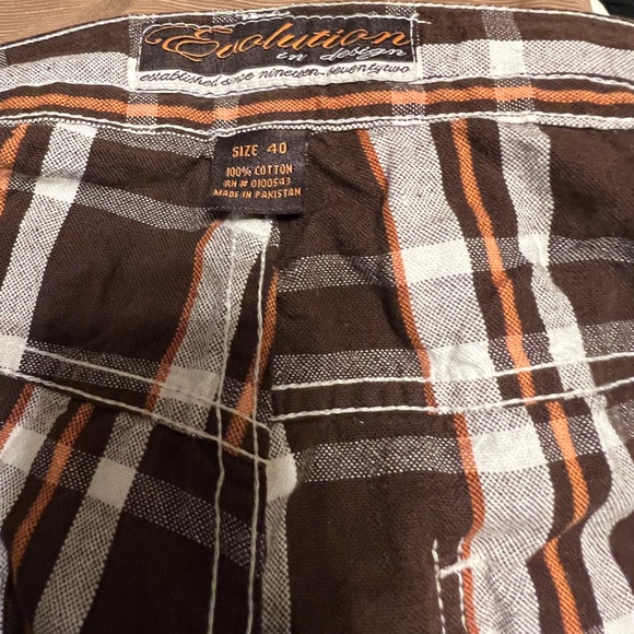 Evolution size 40 knee length shorts . - Picture 2 of 3